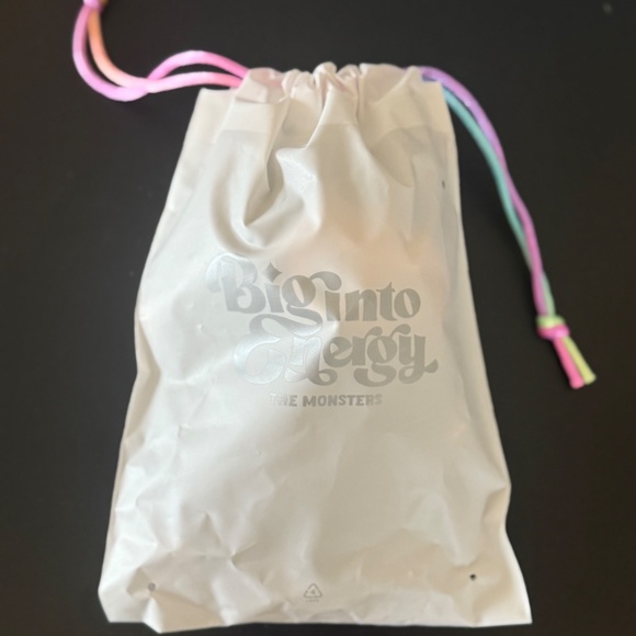 RARE SECRET ID - Big Into Energy Labubu - Picture 5 of 8